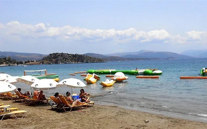 Apartmanhotel Paradise Lost Toló